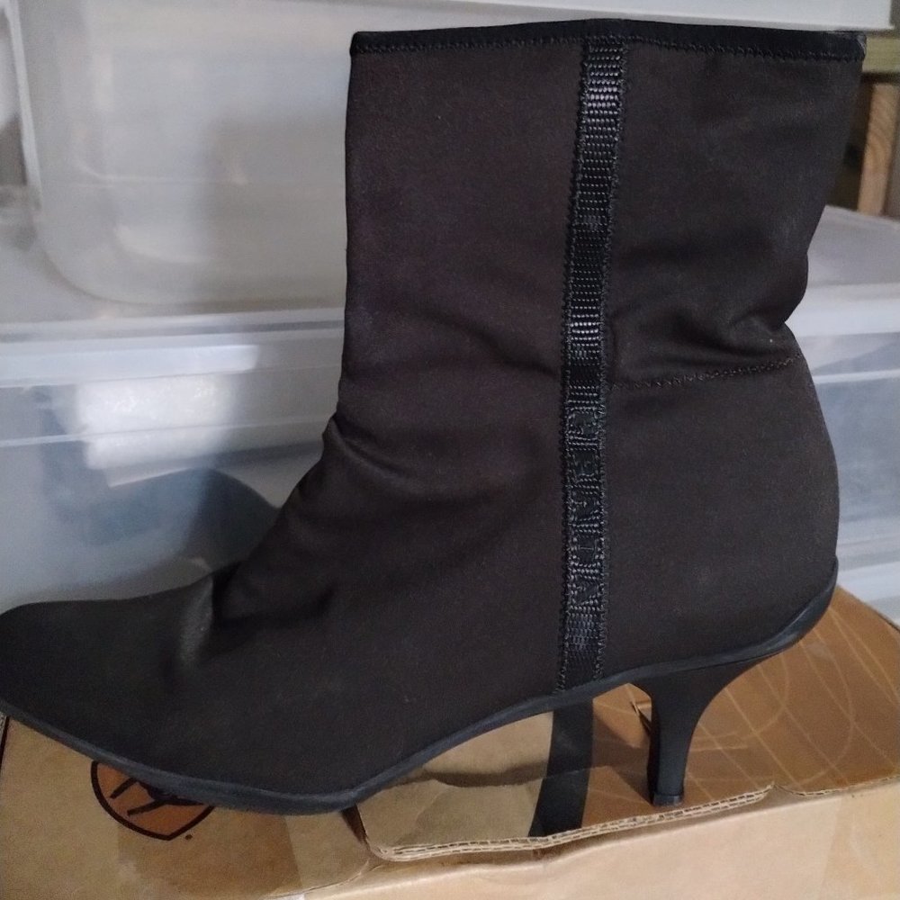 Like New Prada Booties EU40